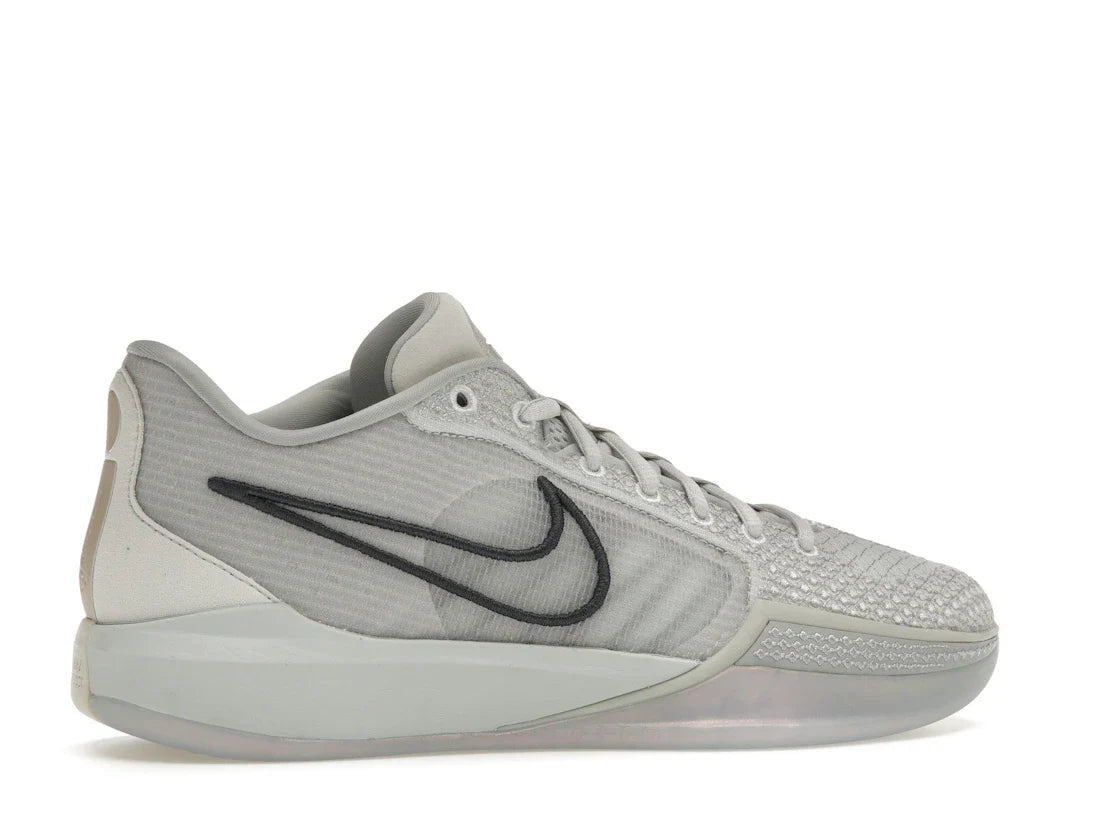 Nike Sabrina 1 Ionic Photon Dust (Damen)