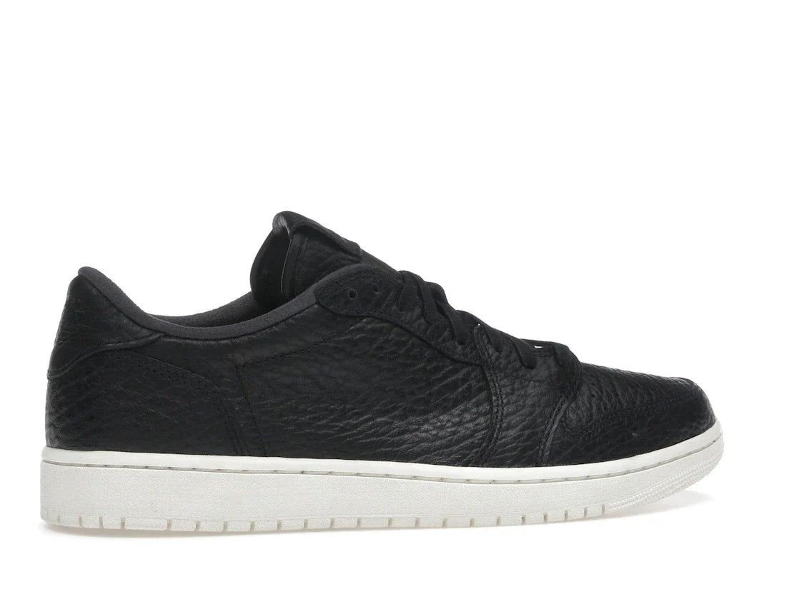 Jordan 1 Retro Low Swooshless Schwarz (2025)