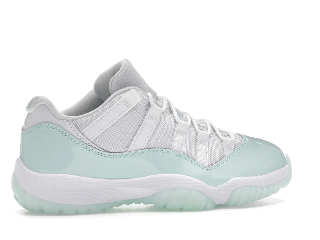Jordan 11 Retro Low Igloo (Damen)