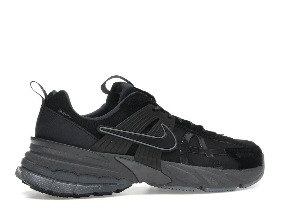 Nike V2K Run Gore-Tex Schwarz Eisengrau