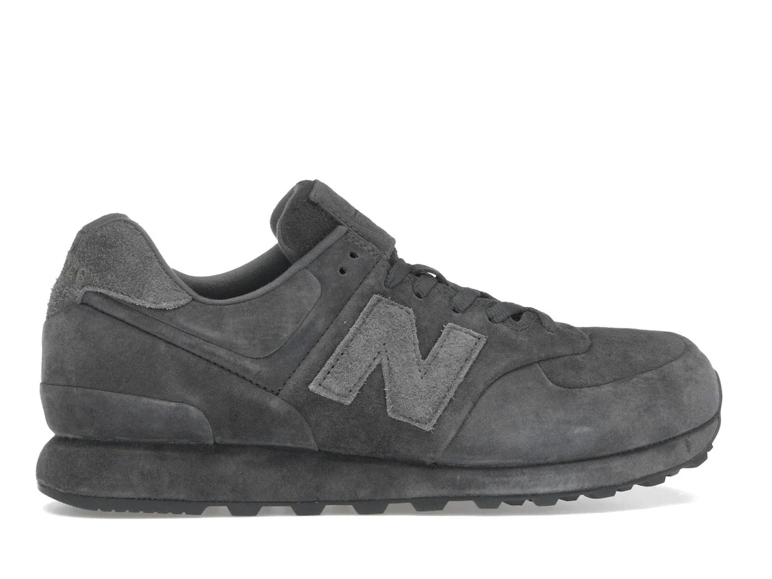 New Balance 574 Legacy Stone Island Ghost Dunkelgrau