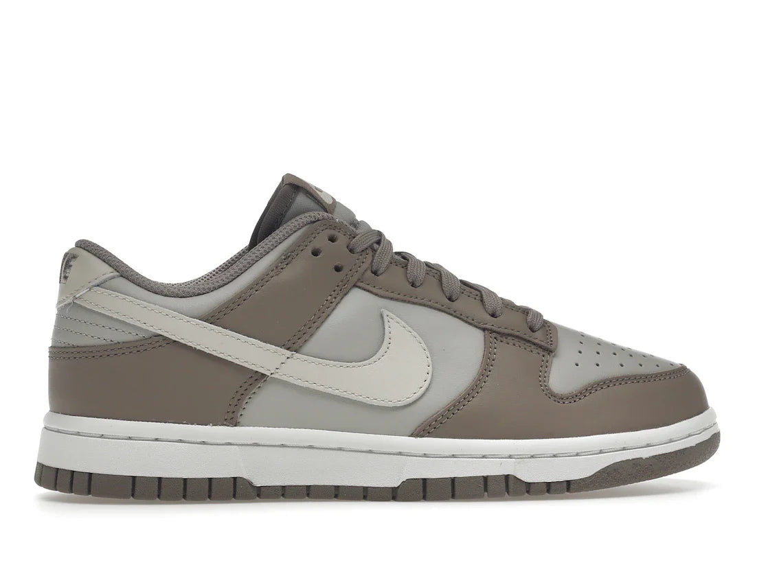 Nike Dunk Low Bone Beige (Damen)