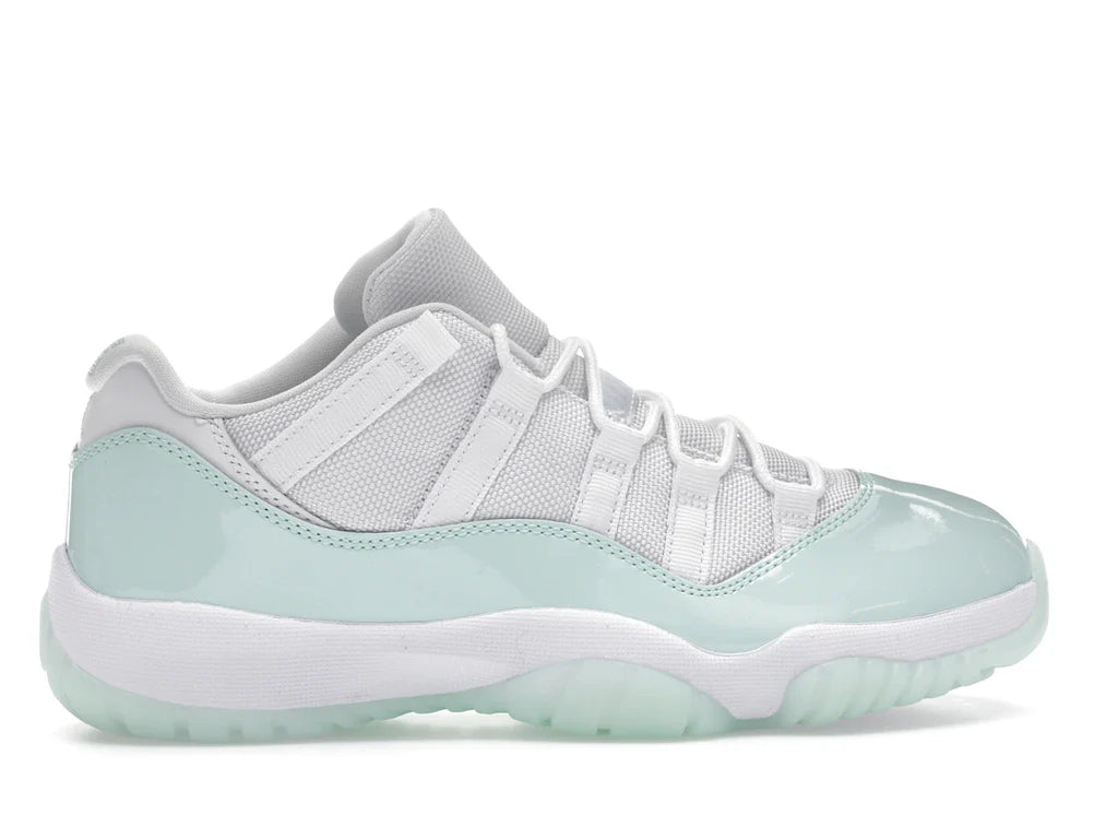 Jordan 11 Retro Low Igloo (Damen)