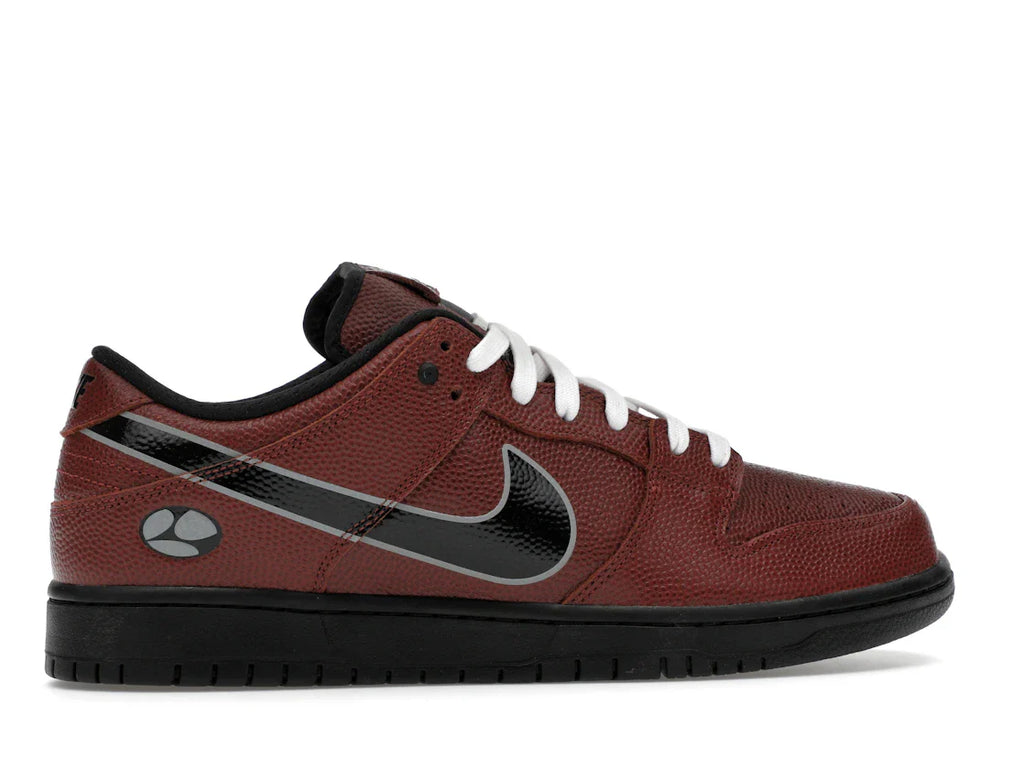 Nike SB Dunk Low Limousine Skateboards