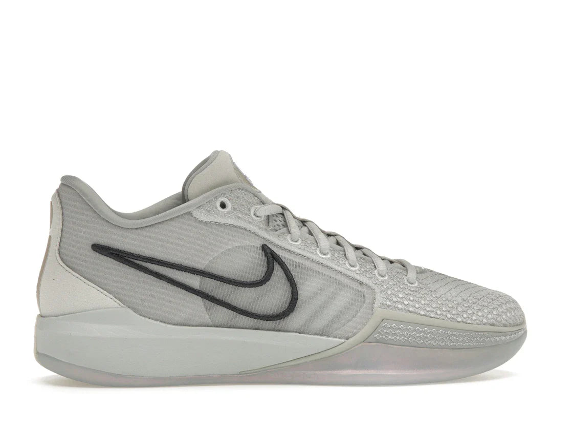 Nike Sabrina 1 Ionic Photon Dust (Damen)